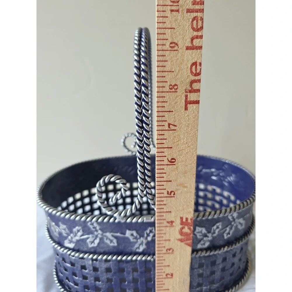 Metal Basket Blue And Silver With‎ Holly Leaves And Handle
